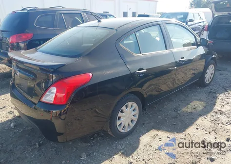 2017 Nissan Versa 1.6 S+ z USA, uszkodzony, nr VIN 3N1CN7AP1HL823668